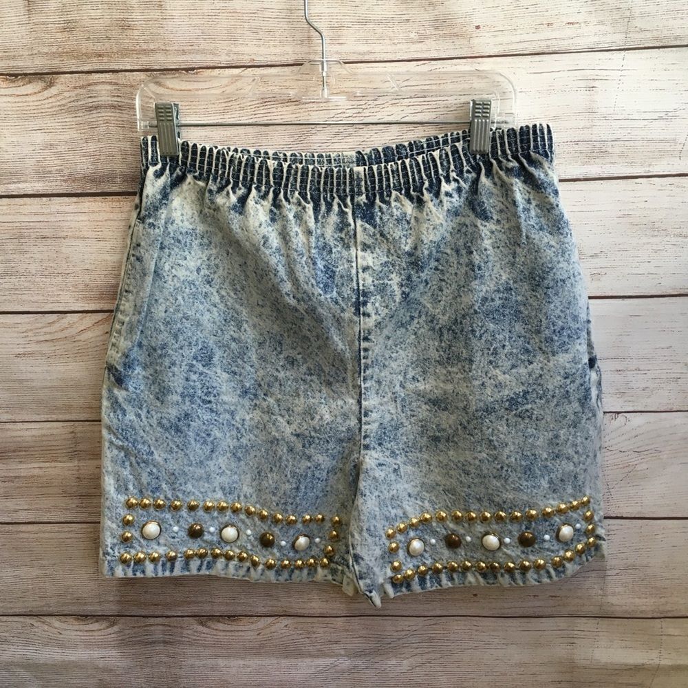 VINTAGE GEPETTO ACID WASH‎ EMBELLISHED DENIM SHORTS